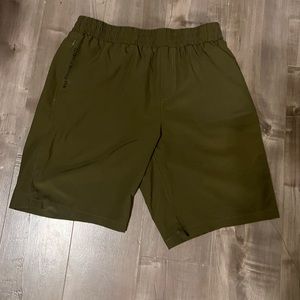 Grand Running Club Men’s Paris Shorts - Large Classic Olive